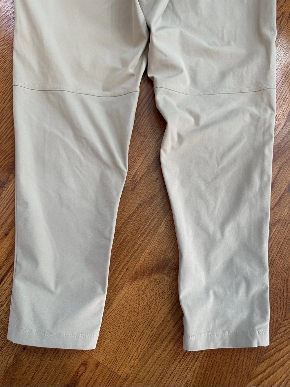Lululemon Beige Cropped Performance Pants Size Approx 14